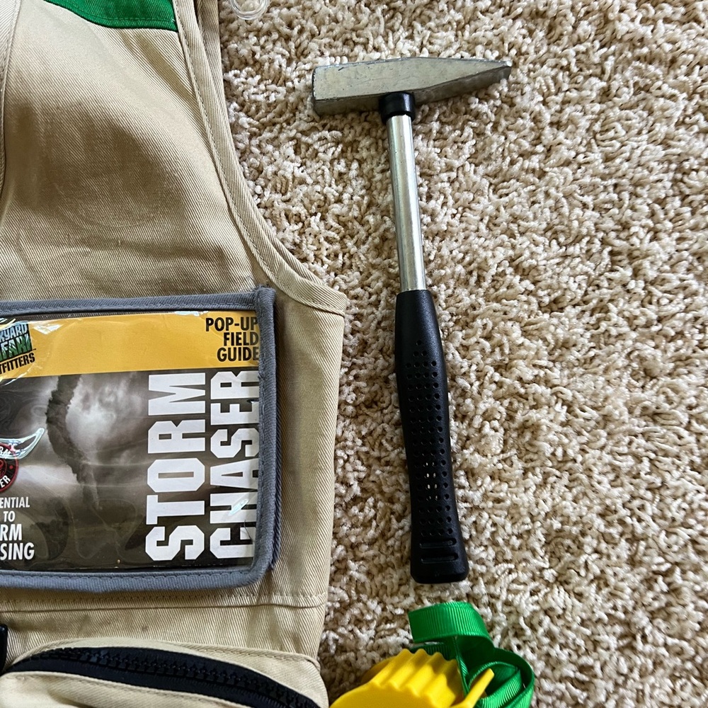 Backyard safari explorer vest and kit - Picture 5 of 9